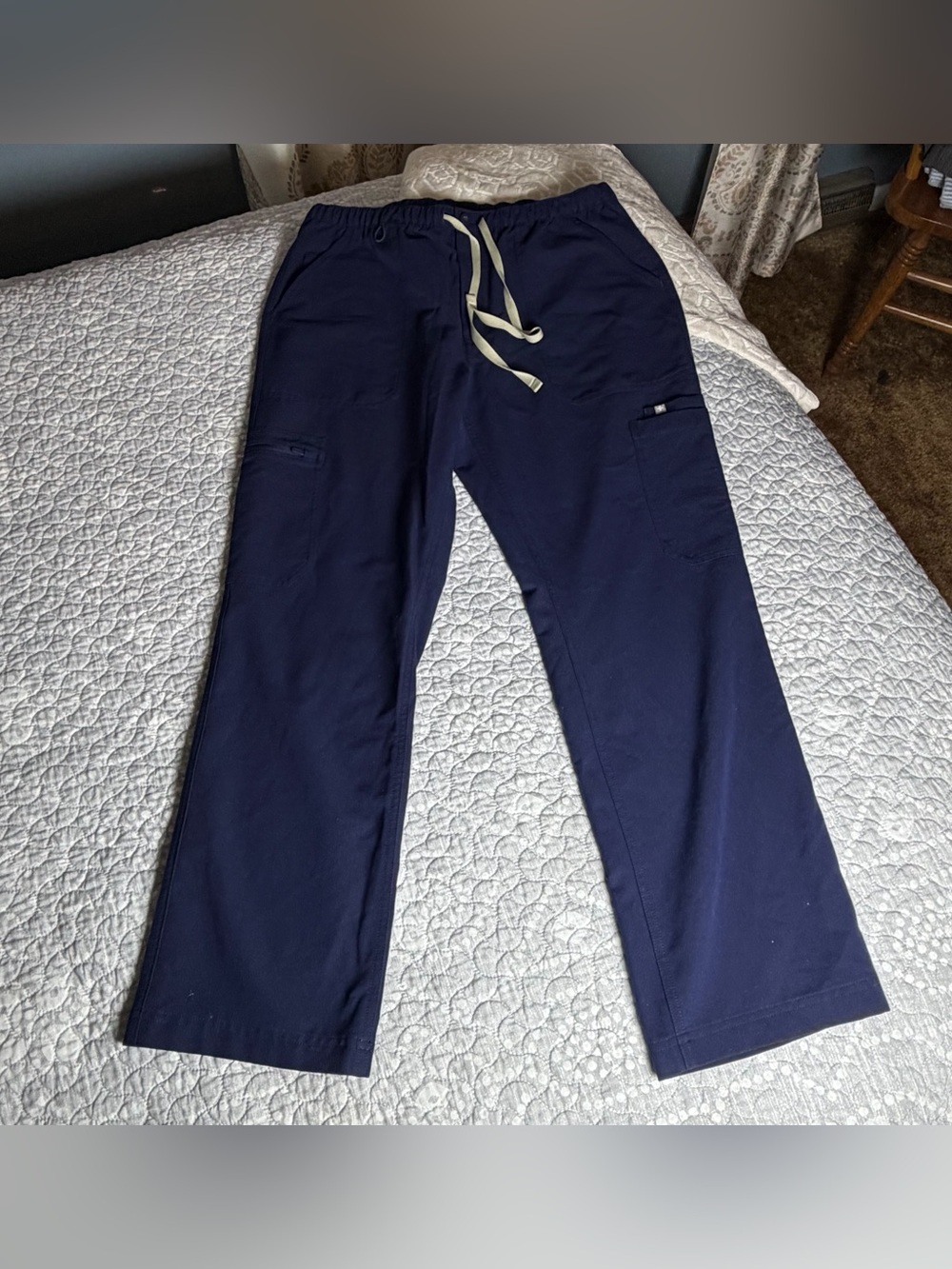 Women’s FIGS Navy Drawstring Scrub Pants with Utility Pockets. Size large.